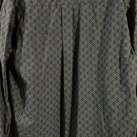 Men’s Cinch Button Down Long Sleeve - Picture 6 of 6